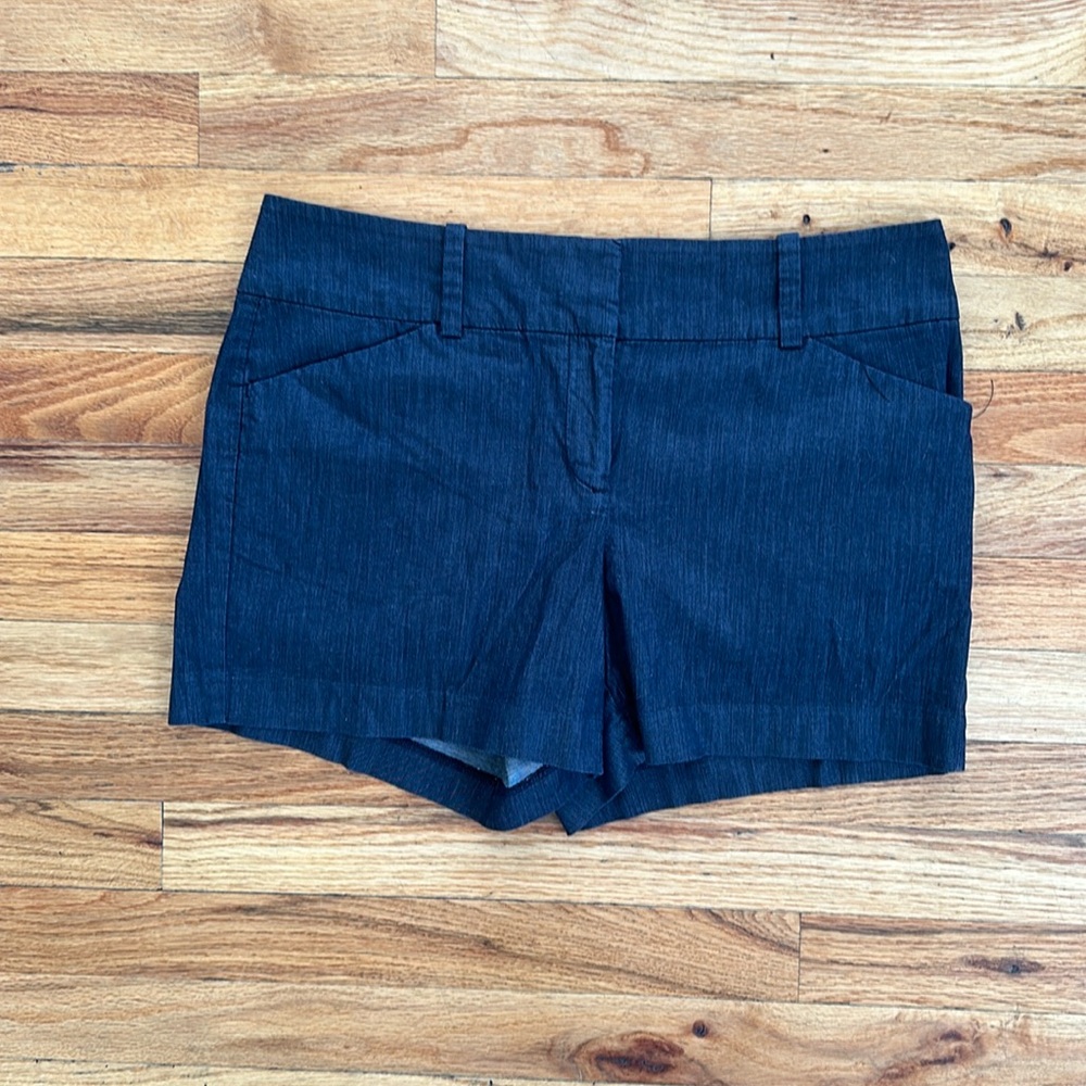 Ann Taylor Shorts, size 8